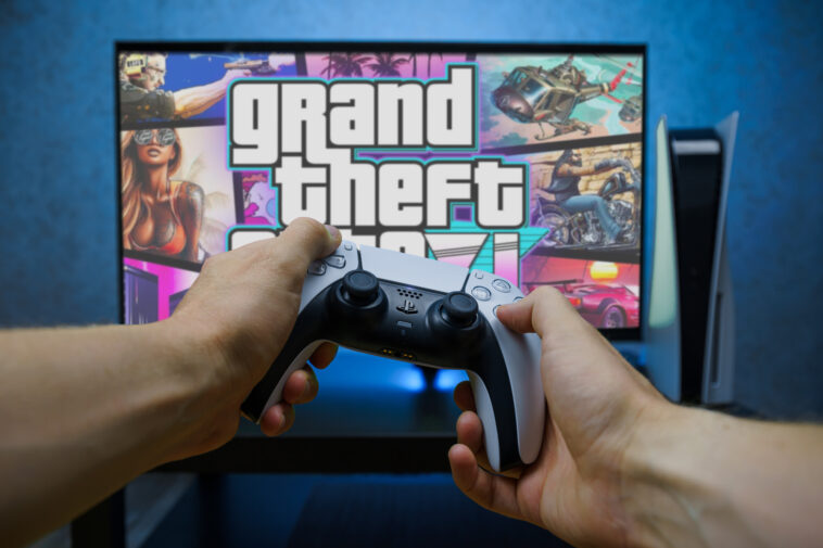 Hombre jugando a Grand Theft Auto